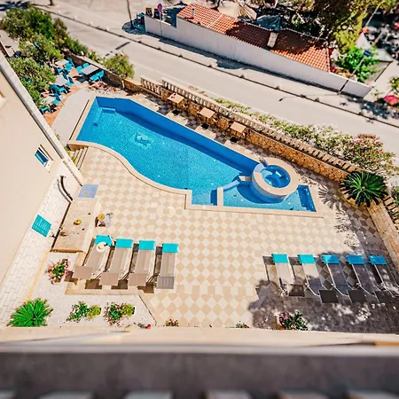 Aparthotel Sol 4*